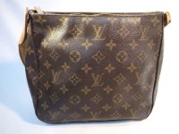 LOUIS VUITTON モノグラム ショルダーバック　110